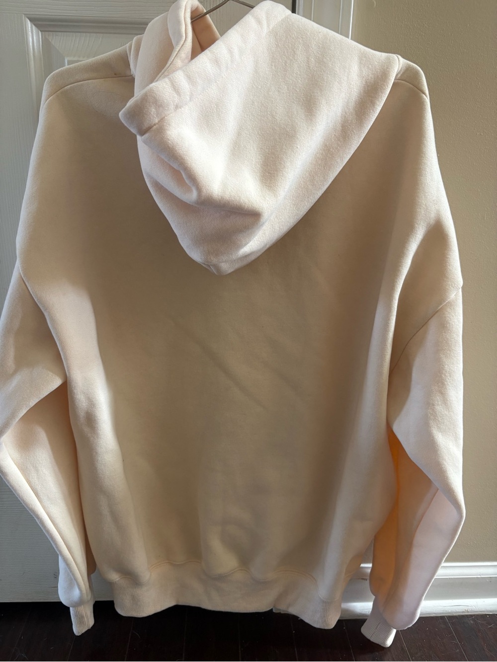 Aelfric Eden Beige 'FEEL GOOD' Teddy Bear Graphic Hoodie Like New Small - Picture 4 of 4